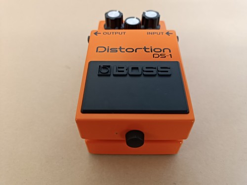Boss distortion - ds-1,