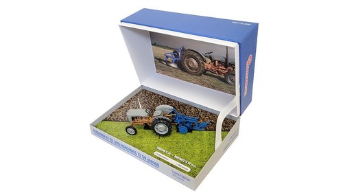 Ferguson fe35 tractor - uh,
