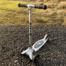 Micro Maxi Kickboard Scooter -