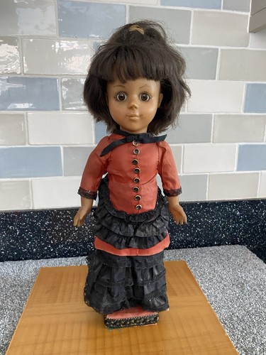 Vintage doll pedestal stand - on,