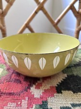 Vintage Catherine Holm Bowl Lotus Pattern Butterscotch Enamel Scandi 1960’s 20cm
