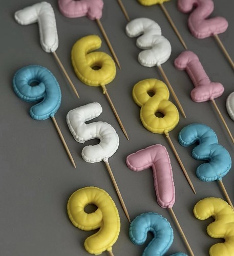 Edible cake toppers number - edible,