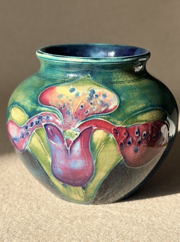 Moorcroft orchid vase vintage - moorcroft,