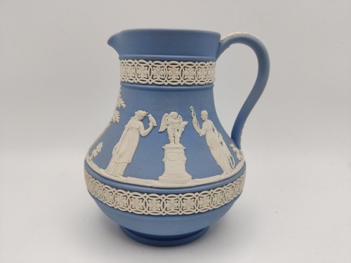 Wedgwood pottery blue - pottery, jasper