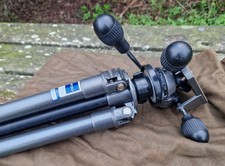 Gitzo GT220 tripod with pan