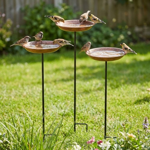 Metal bird bath with - bird, stand