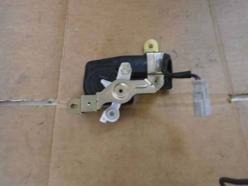 Honda crv 2002 tailgate - 2002-06,