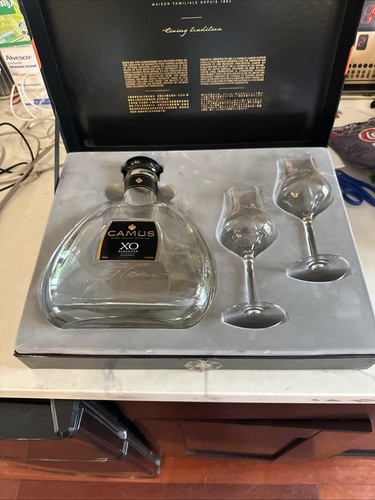 Camus limited edition - camus, empty