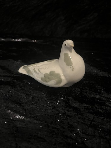 Lomonosov ussr porcelain dove - ussr,