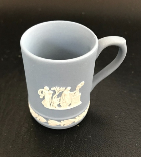 Wedgwood blue jasper ware - jasper,
