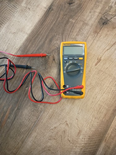 Fluke 179 true rms multimeter - fluke,
