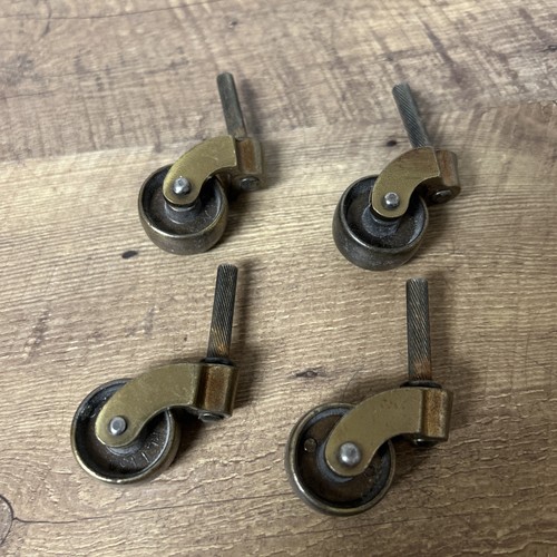 Vintage 8 solid - 1, brass