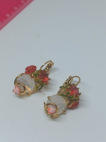 Les nereides flower and - les,