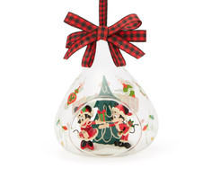 Disney Store Mickey & Minnie