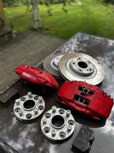 Stoptech st41 front - front, callipers
