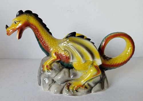 Vibrant yellow dragon - yellow,