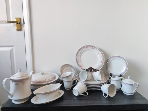 Vintage 29pc porcelain - vintage, dinner