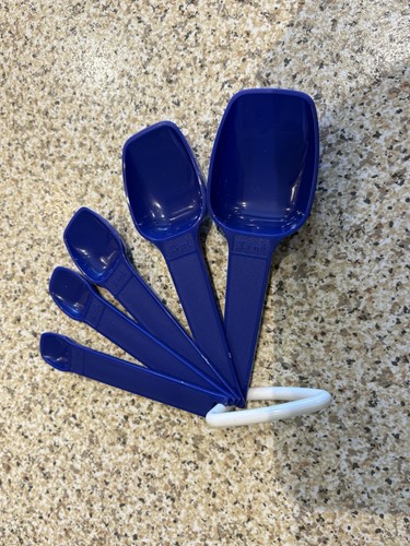 New old stock tupperware set - stock,