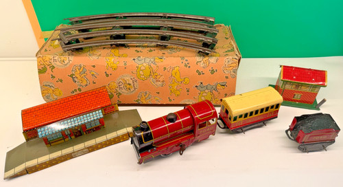 Vintage 1950s british tinplate - vintage,
