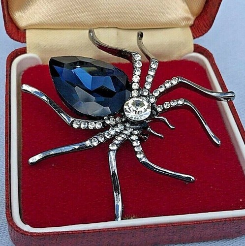 Vintage style crystal - vintage, blue