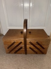 VINTAGE RETRO CANTILEVER 3 TIER WOODEN SEWING BOX