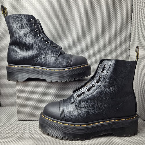 Martens sinclair boots 7 - martens,