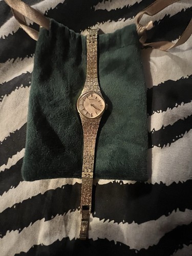 Vintage 1976 ladies 9ct gold - vintage,