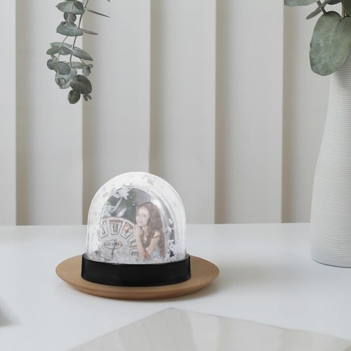 Miniature snow globe photo - miniature,