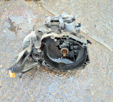 VAUXHALL INSIGNIA MANUAL