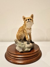Leonardo Collection Fox Figurine – Nature Studies 1994 – 11cm on Wood Base