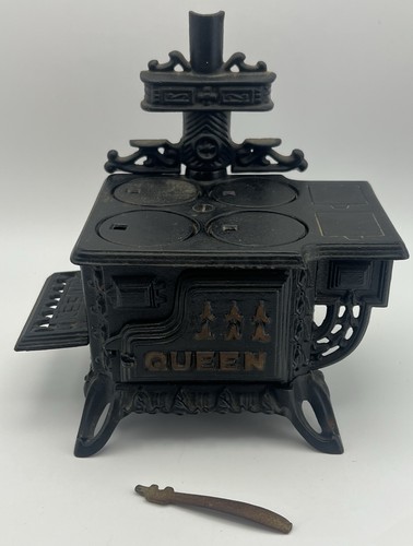 Vintage queen black cast - vintage, iron