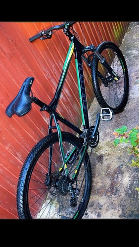 Carrera vulcan mountain bike - mountain,