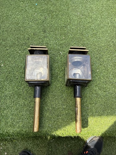 Antique pair carriage - carriage, lamps