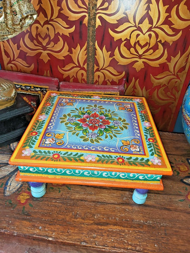Hand painted small - hand, wooden