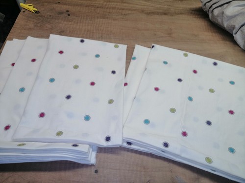 Blue pink yellow green circles