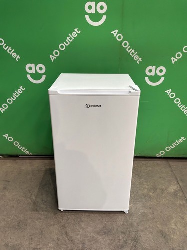 Indesit fridge white rated - white,