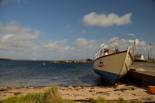 Photo 12x8 abandoned boat - 12x8,