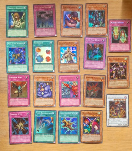 Vintage holo - yu-gi-oh!,