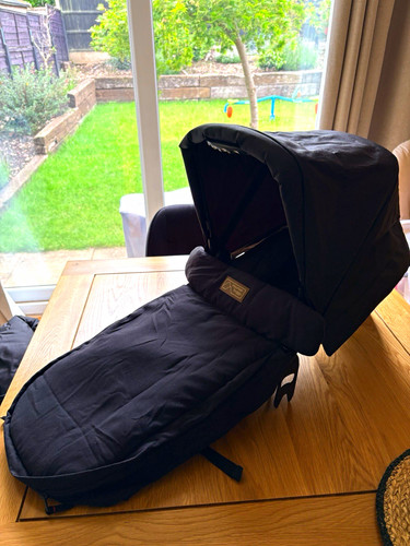 Mountain buggy carrycot plus - buggy,