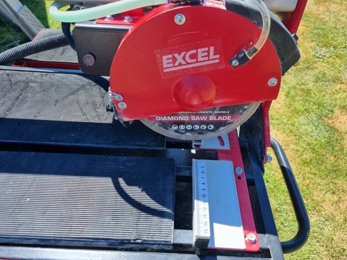 Wet sliding tile cutter - wet, sawing