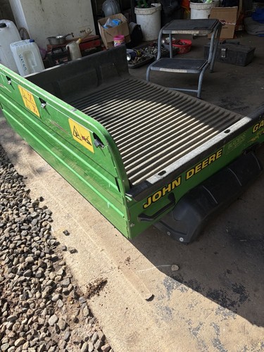 John deere gator - deere, rear
