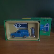 Vanguards 1:43  Ford Anglia RAC Van Set VA00413 2001