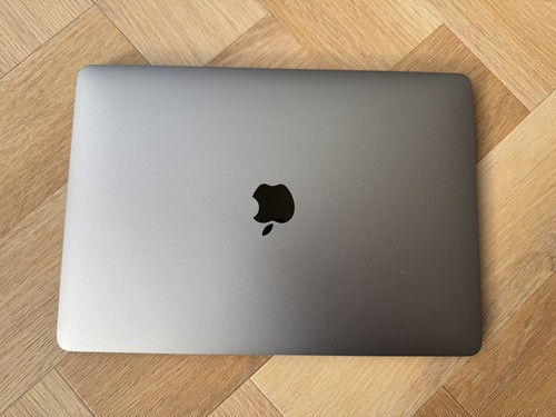 Apple macbook pro m2 - pro,