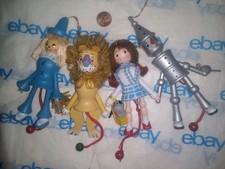 Wizard of Oz Wood Pull String