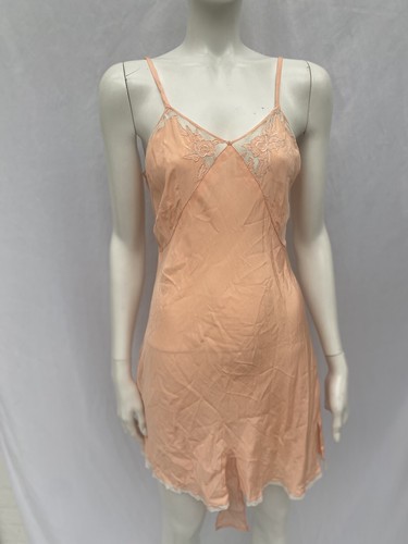 Vintage 1930s sexy peach silk - peach,