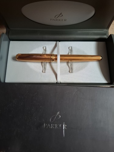Parker sonnet 18k gold nib - gold,