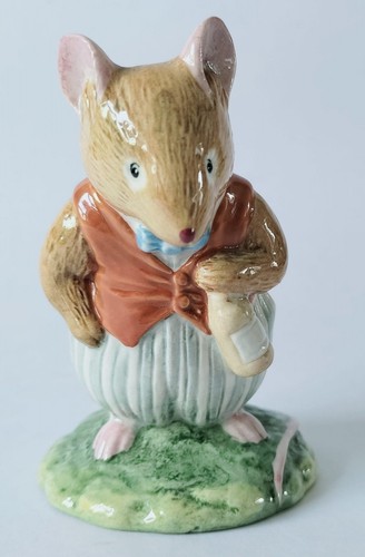 Brambly hedge basil - hedge,