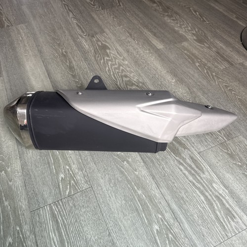 Suzuki gsr750 gsr - 750, exhaust