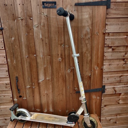 Razor spark 50kg max - spark,