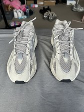 adidas Yeezy Boost 700 V2 Static UK10.5 - Great Condition 🔘🔘